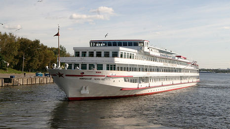 Le bateau Nikolaï Tchernychevski
